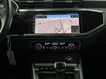 Audi Q3 - 11