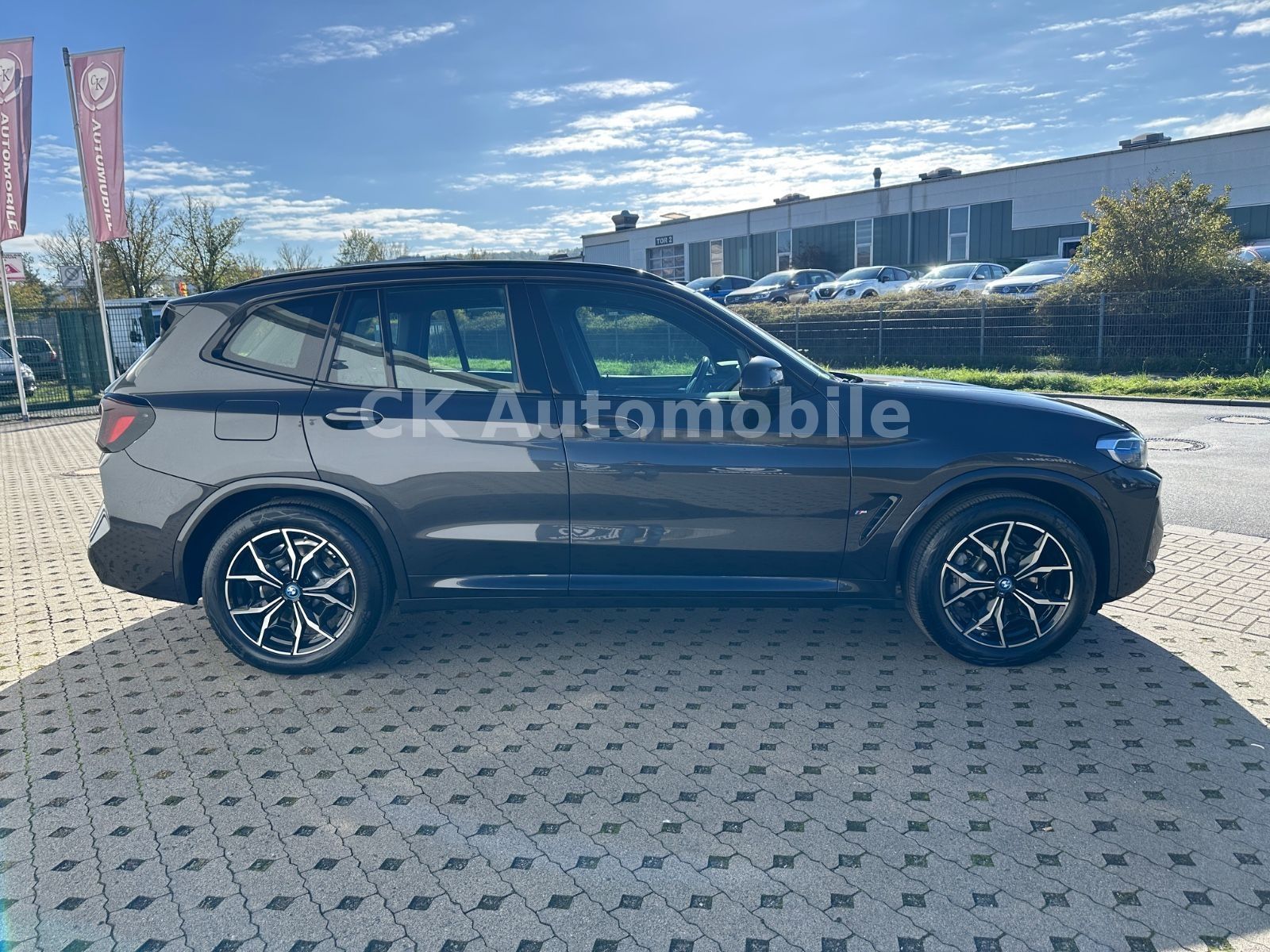 Fahrzeugabbildung BMW X3 xDrive30e M-Sport/Navi/Laser/Head-Up/Kamera