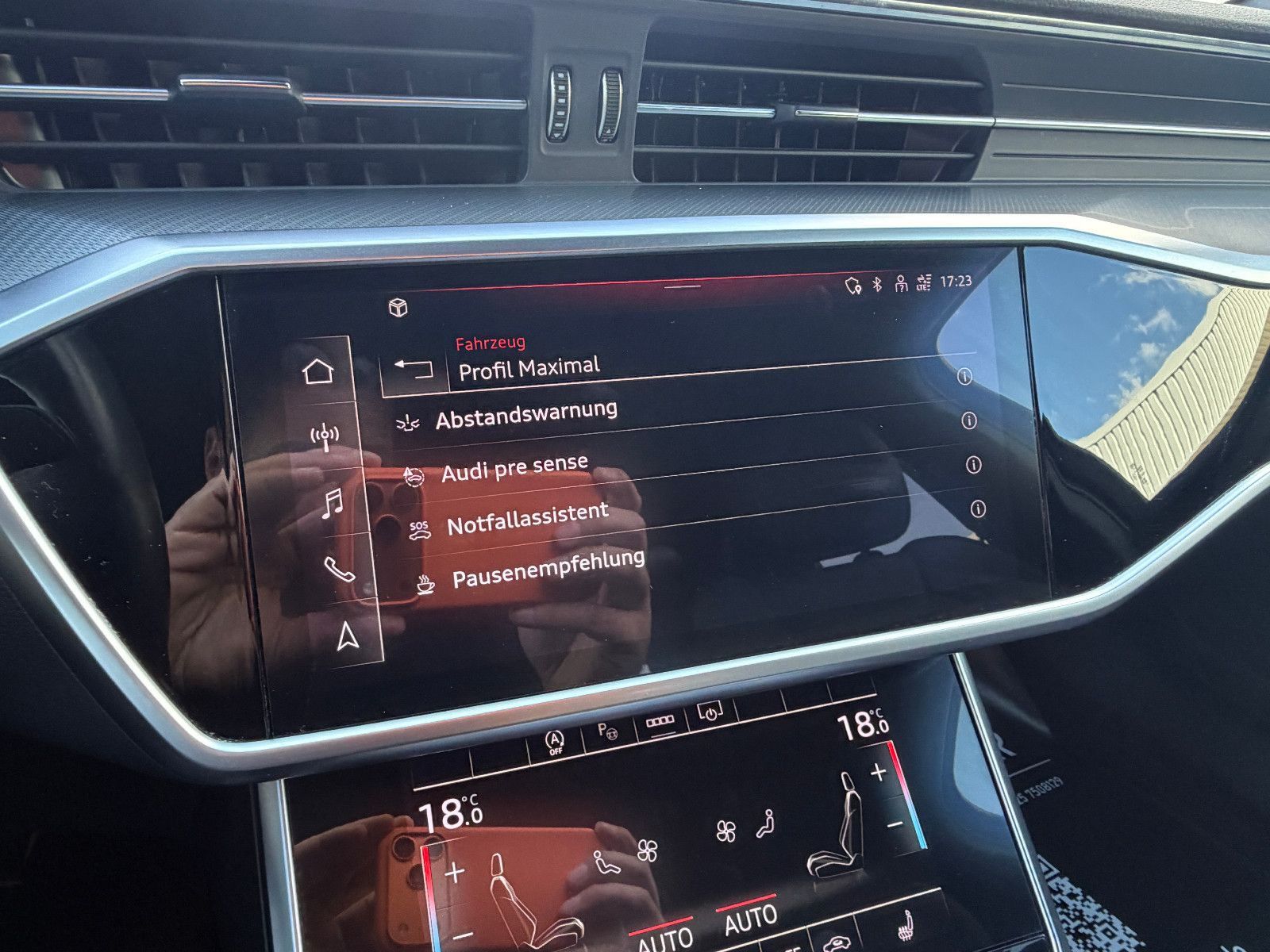 Fahrzeugabbildung Audi A6 Avant 55 TFSI quattro/SPORT/S-LINE/