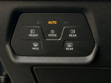 Fahrzeugabbildung CUPRA Leon ST VZ 1.4 e-HYBRID DSG Kamera Pano DCC ACC