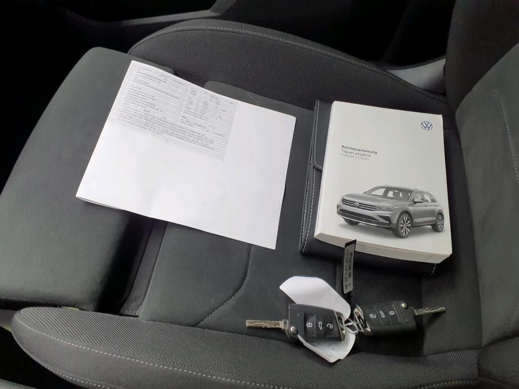 Volkswagen Tiguan Elegance 1.4 TSI eHybrid 180kW AHK*Pano