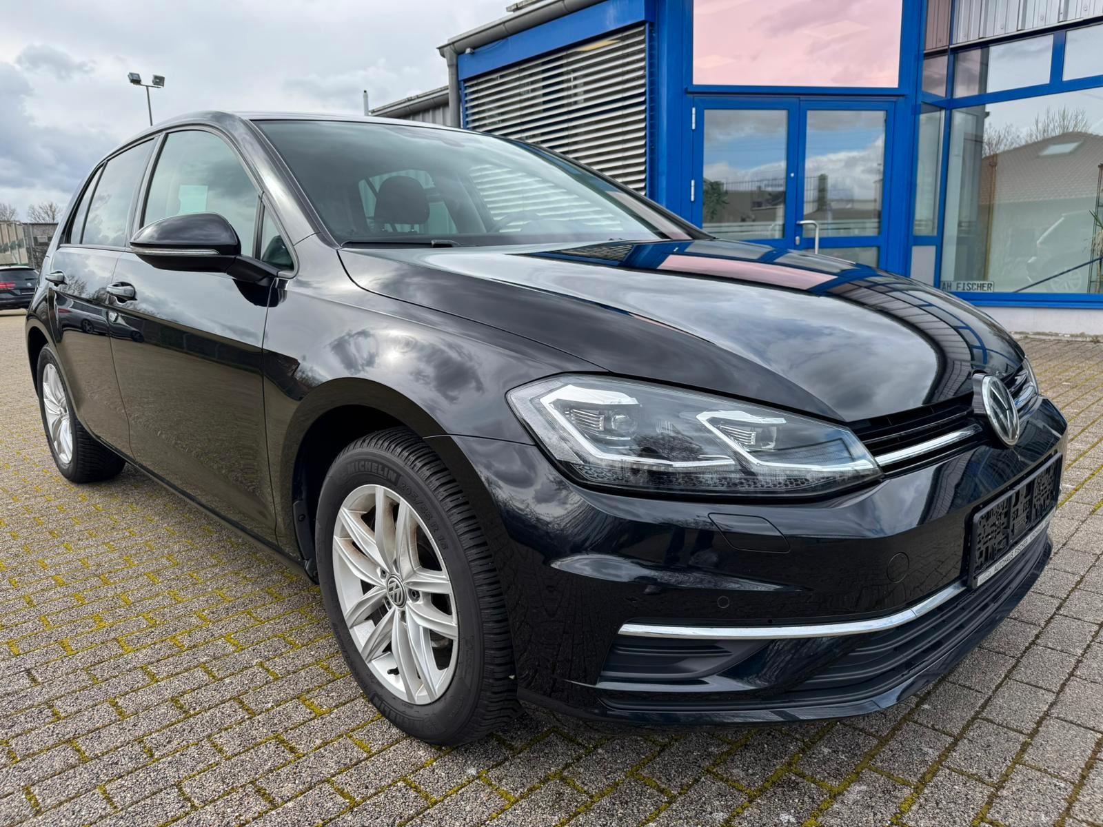Volkswagen GOLF VII 1.0 TSI DSG LED DYNAUDIO APP CONNECT