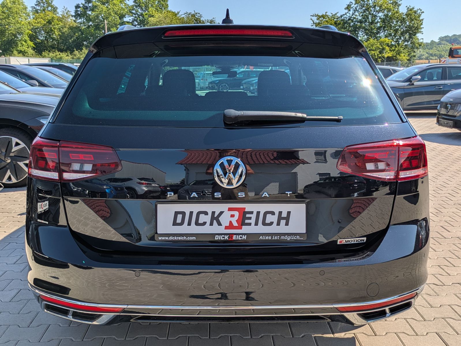 Fahrzeugabbildung Volkswagen Passat 2.0 TDI DSG R-Line 2x 4Motion LEDER*LED