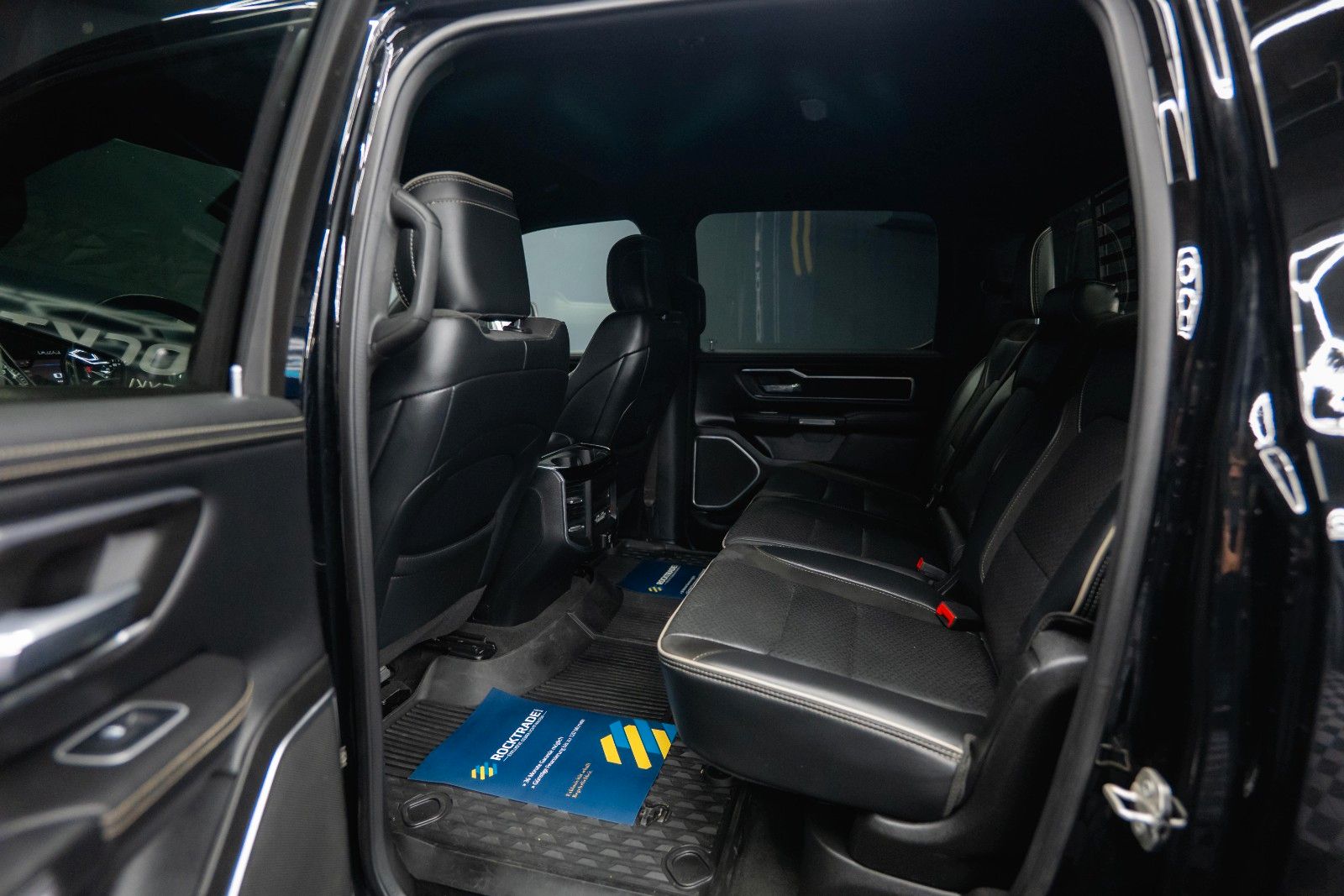 Fahrzeugabbildung Dodge RAM 5.7 V8 HEMI 4x4 LARAMIE RamBox Airmatic 19%