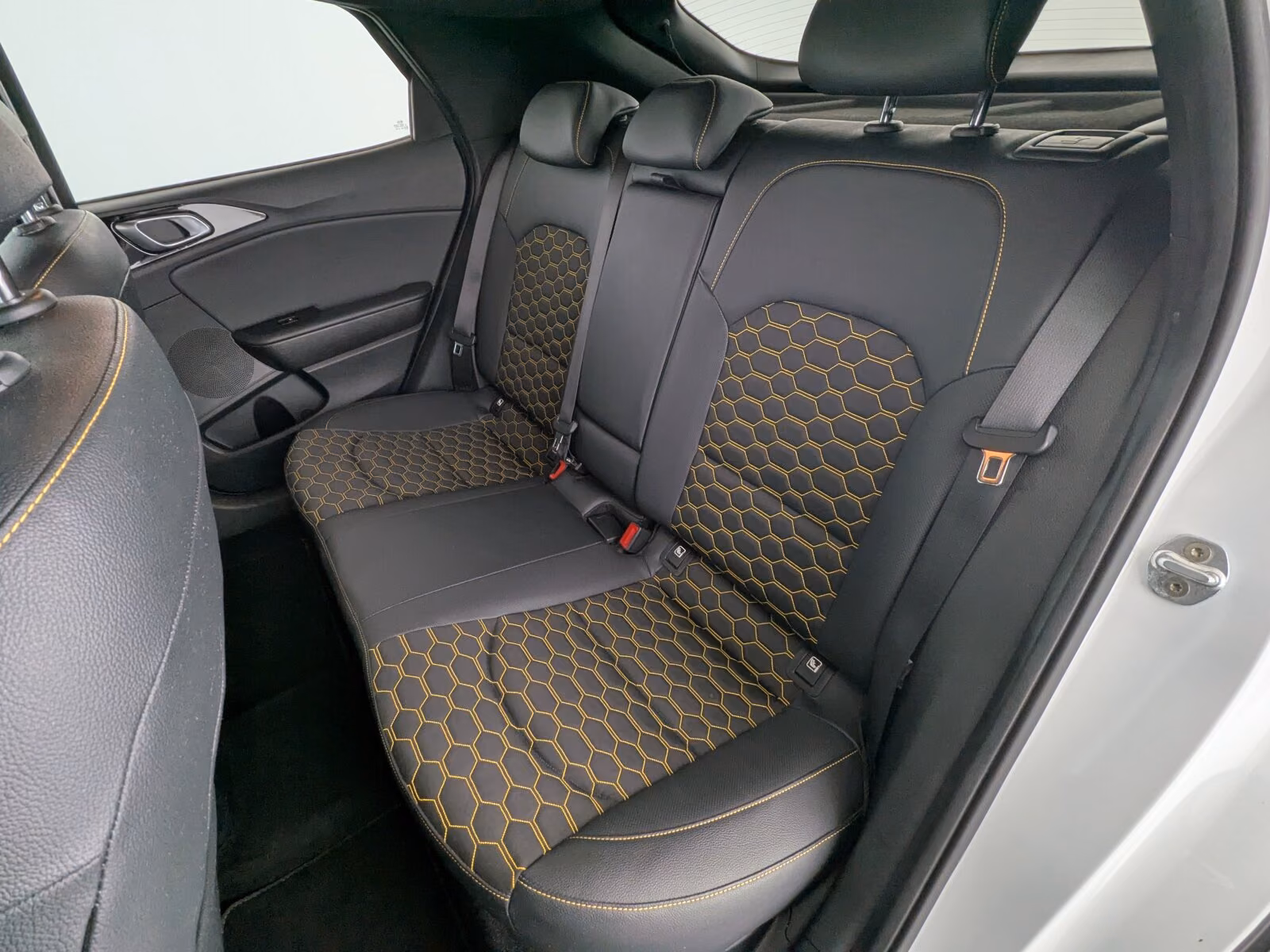 Kia Xceed 1.6 T-GDI Xdition LED+NAVI+SHZ+RFK+ACC+BC