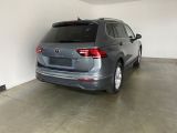 Volkswagen Tiguan Allspace Life 1.5 TSI DSG 7-Sitzer+AHK - VW Tiguan Allspace Gebrauchtwagen in Berlin