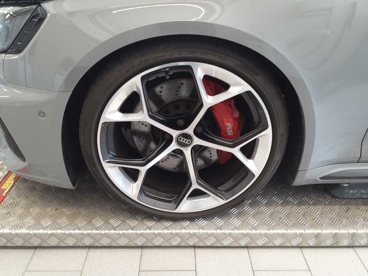 Audi RS4 - Bild 8