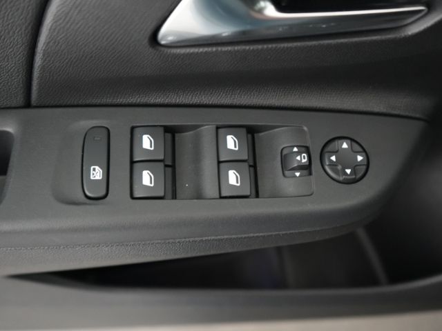 Corsa F FACELIFT GS+LED LICHT+NAVI+RÜCKFAHRKAMER