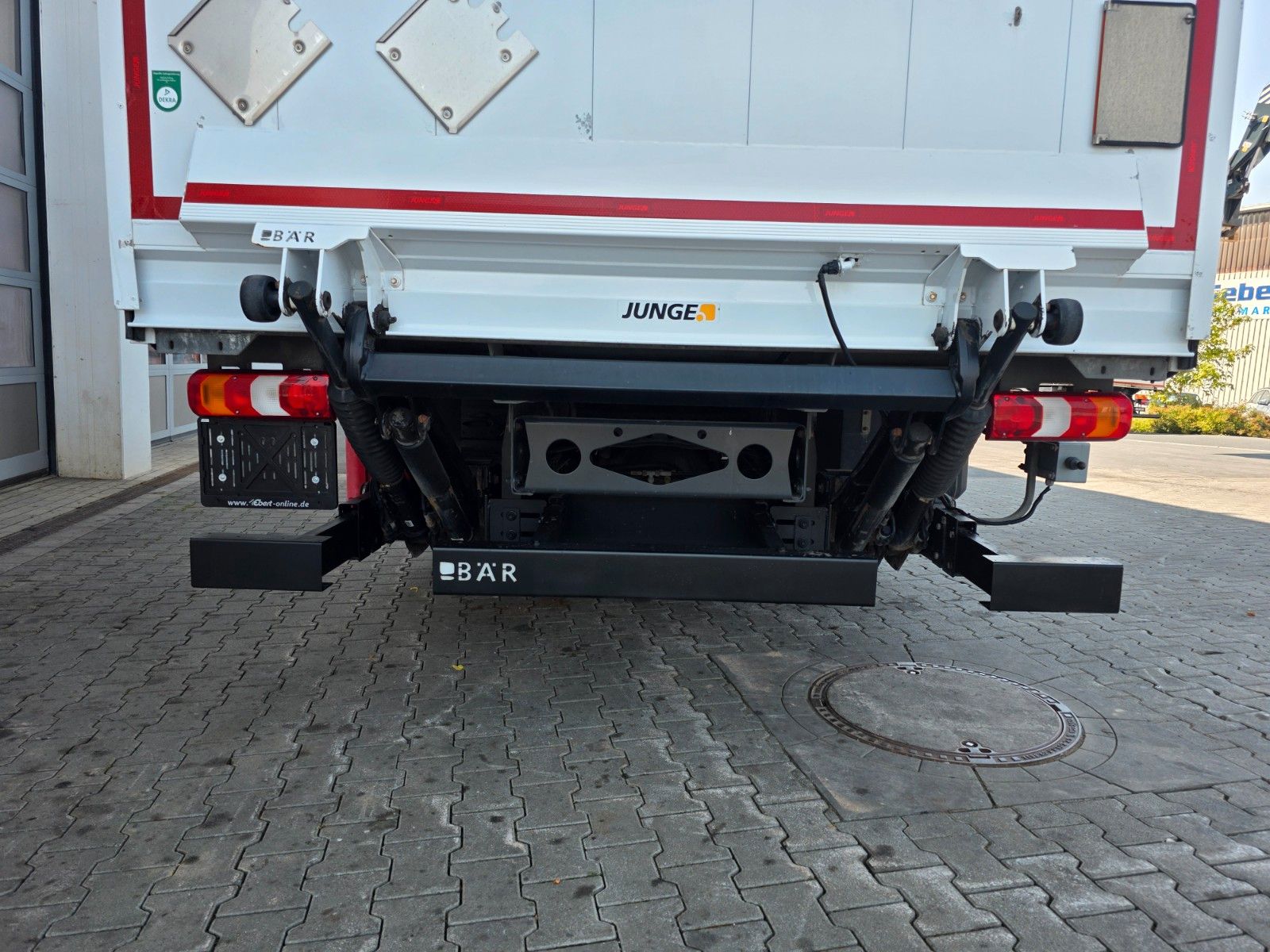 Fahrzeugabbildung Mercedes-Benz Atego 1224 LBW Bär 1.500kg Klima 3 Sitze