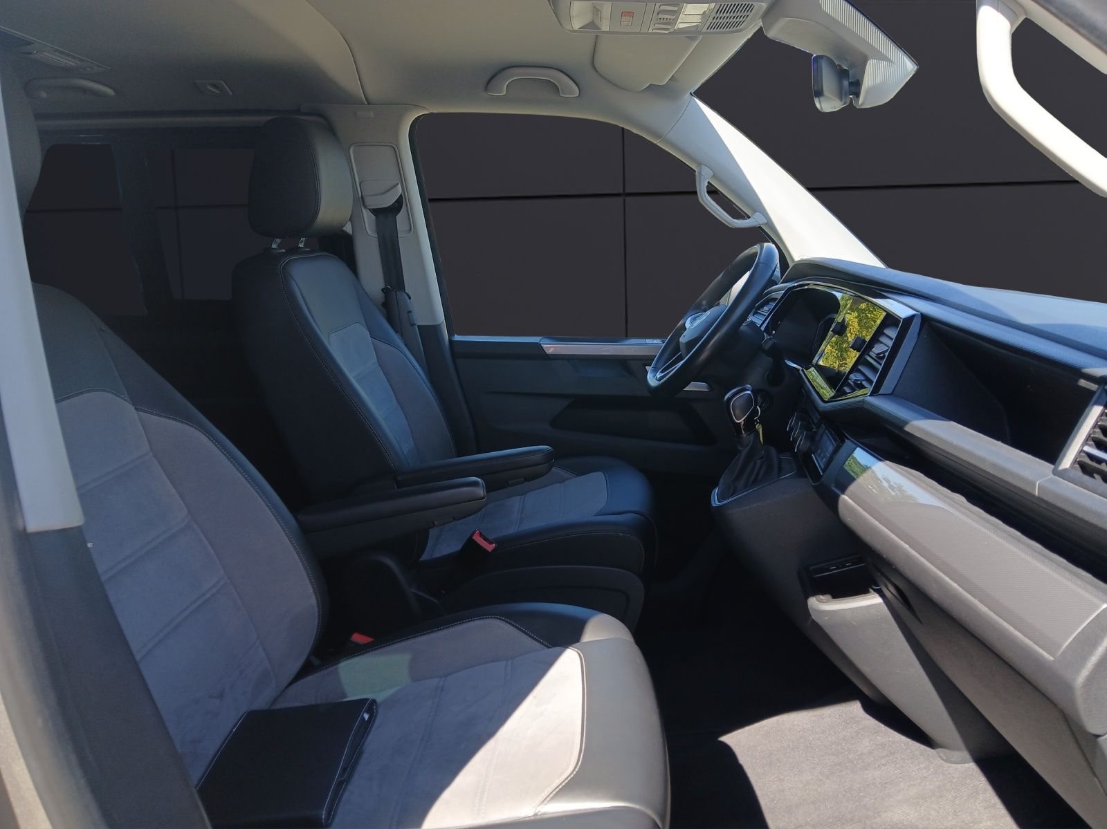 Fahrzeugabbildung Volkswagen T6 Multivan T6.1 TDI DSG 4-M Generation-Six STH