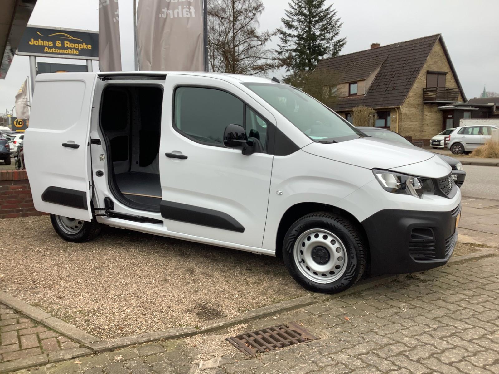 Peugeot Partner 1,5 BLUE HDI / AHK/ALLWETTERREIFEN/CAM