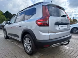 Dacia Jogger Comfort Keycard Handsfree+Klimaanlage+AHK - Dacia Jogger Comfort mit Benzin-Antrieb