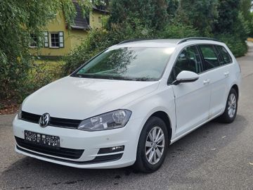 Volkswagen Golf - 1