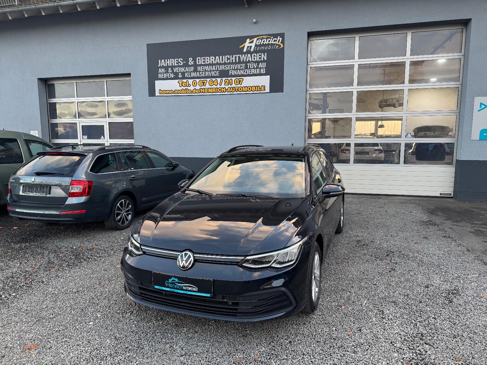 Volkswagen Golf VIII Variant Life Navi Virtual PDC LED SHZ