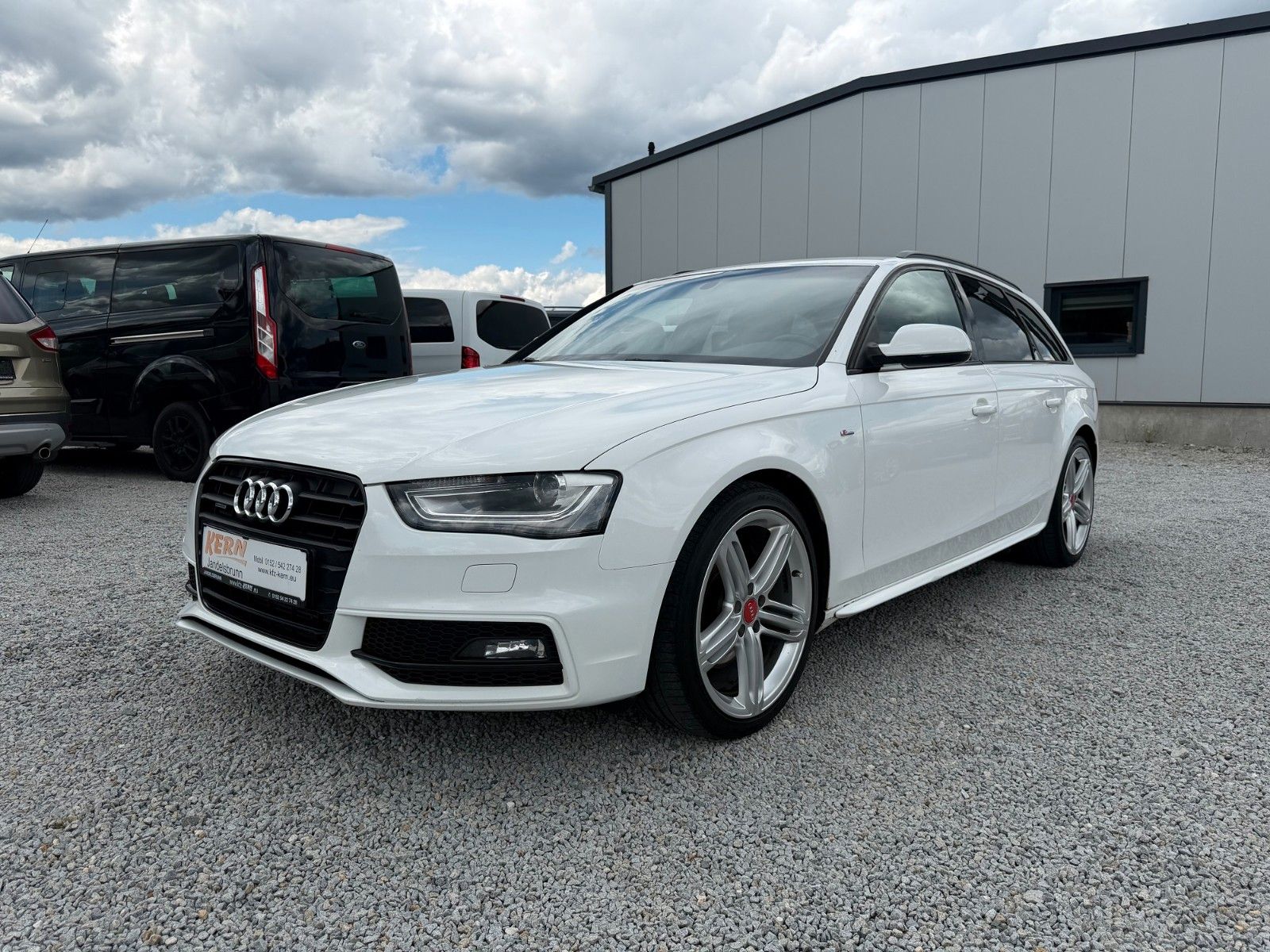 Audi A4 - 1