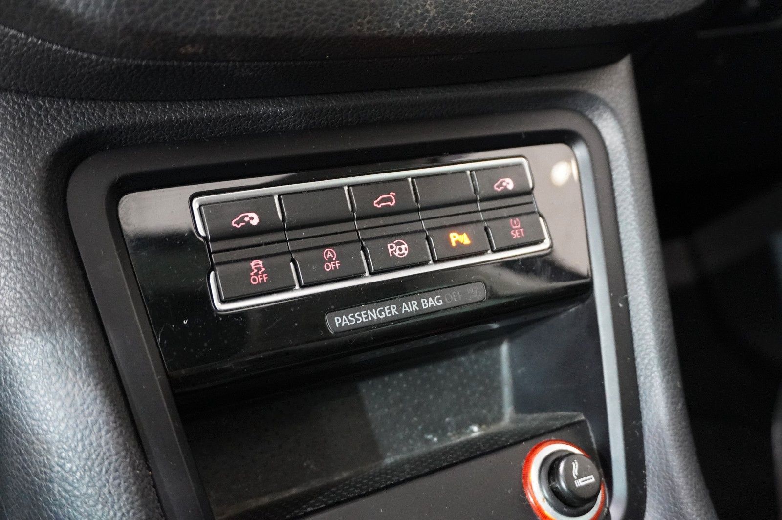Fahrzeugabbildung Volkswagen Sharan 1.4 TSI STYLE 7-SITZE NAVI/PANO./SPORT/SH