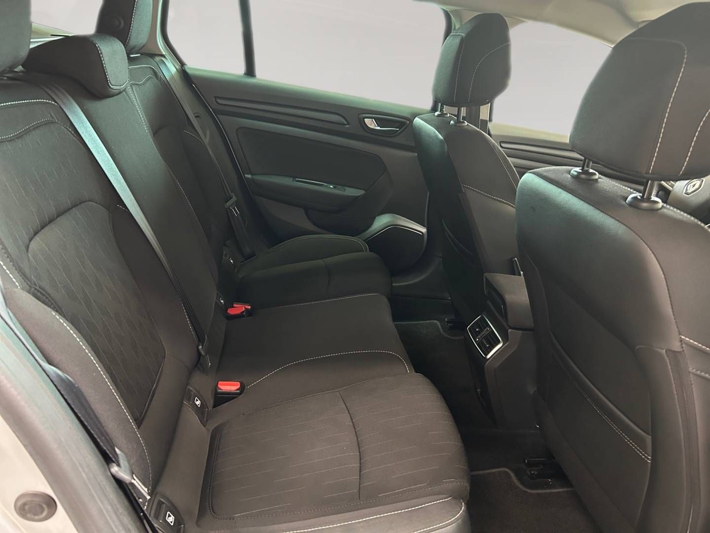 Fahrzeugabbildung Renault Megane Grandtour Blue dCi115 Limited Deluxe