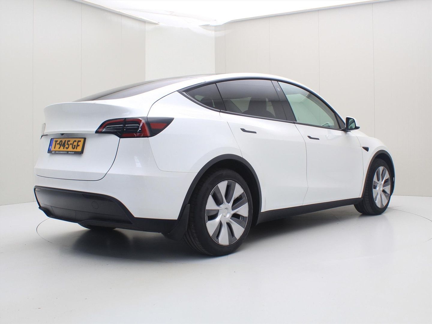 Tesla Model Y Long Range AWD 351pk 91.8% SoH [ AMD RYZ imagem 3