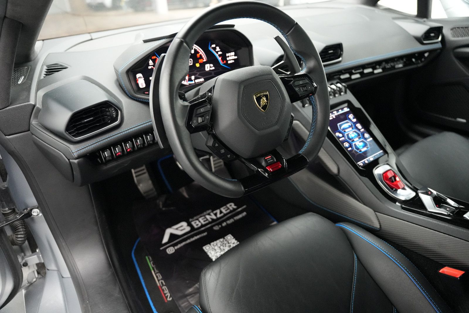Fahrzeugabbildung Lamborghini Huracán EVO V10 /LIFT/SENSONUM/KAMERA/ACC