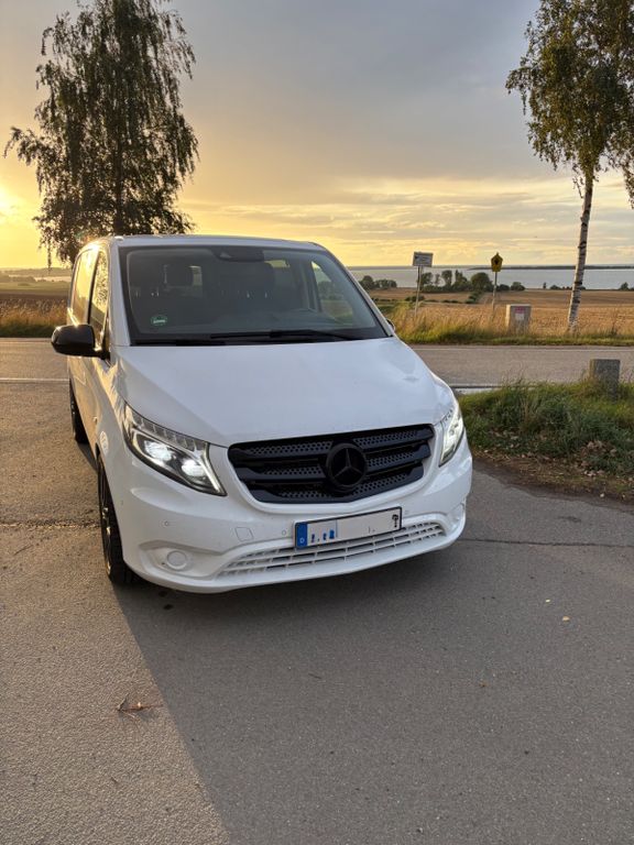 Image of Mercedes-Benz Vito