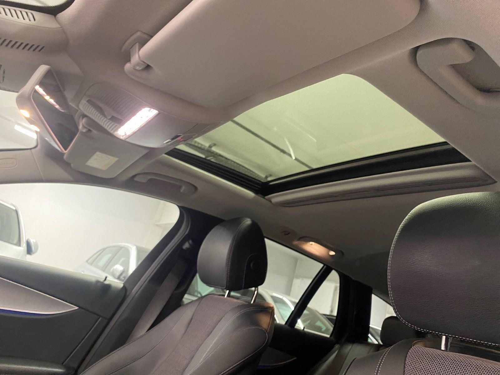 Fahrzeugabbildung Mercedes-Benz E 300 T Avant*Distro*Totwink*Multibeam*Comand*