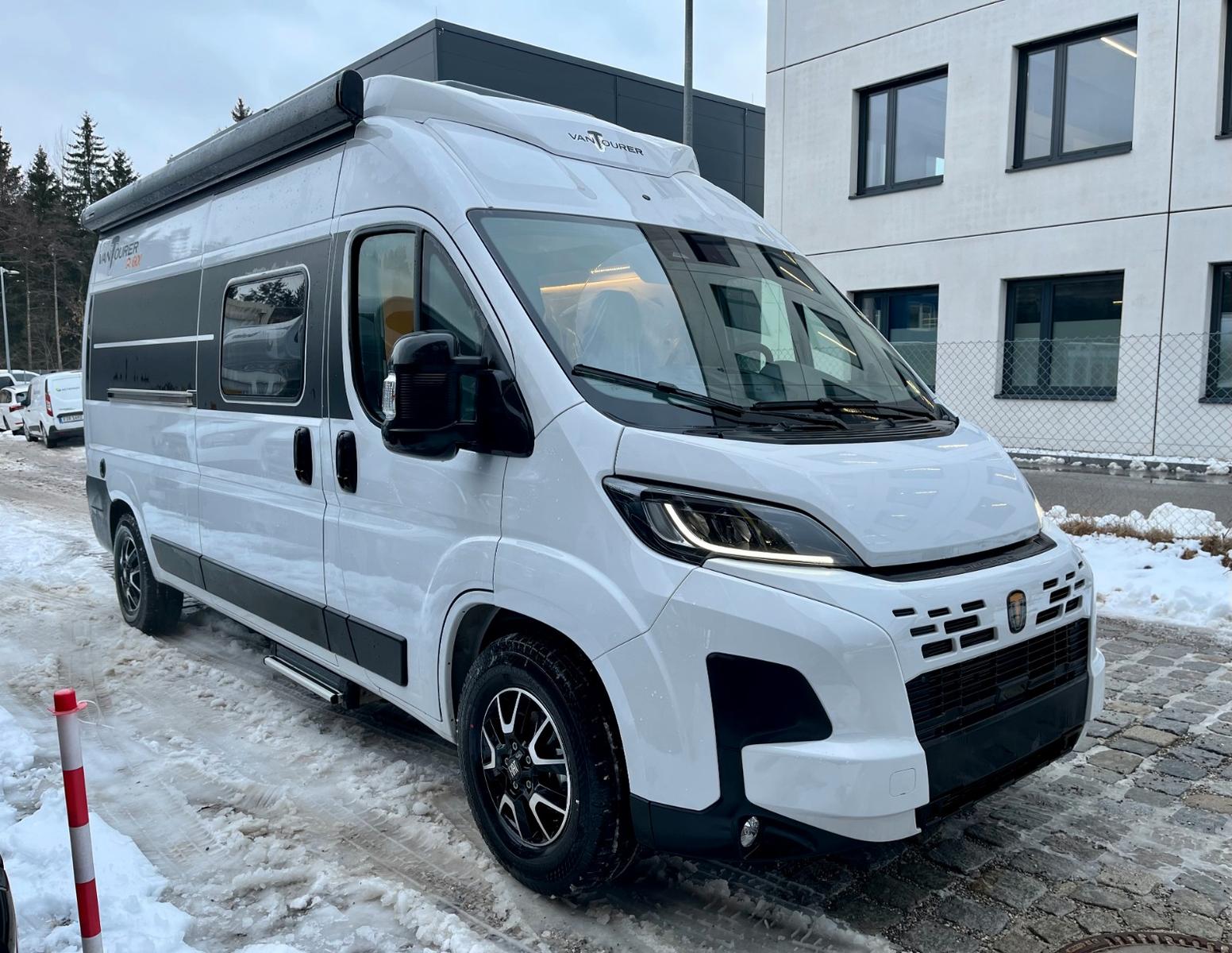 VANTourer 600D GO! MESSE Aufstelldach/Dach-Paket -LED