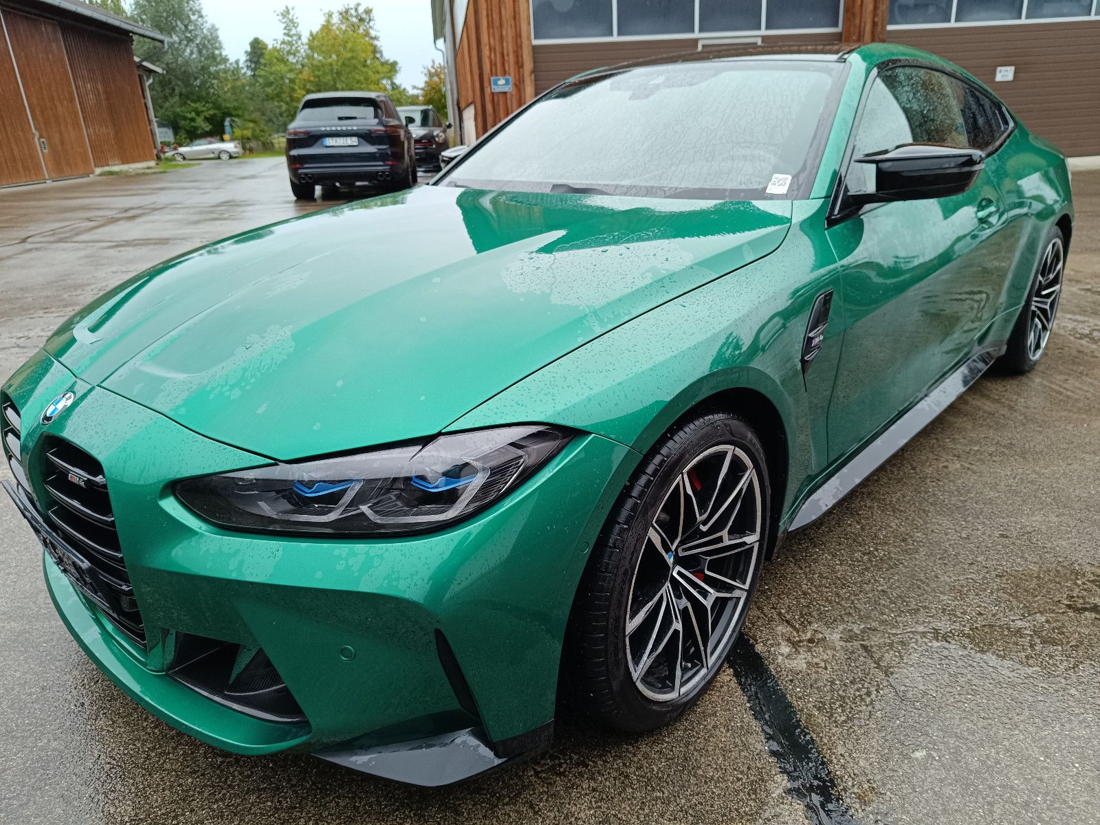 BMW M4 Vollausstattung Deutsches Fahrzeug 7.000 KM !