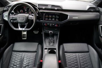Audi RS Q3 Sportback quattro*RS-Sportsitze,AHK,Pano*