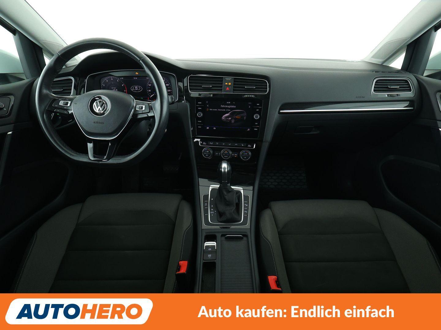 Volkswagen Golf VII 1.5 TSI ACT Highline BMT Aut.*NAVI*LED*