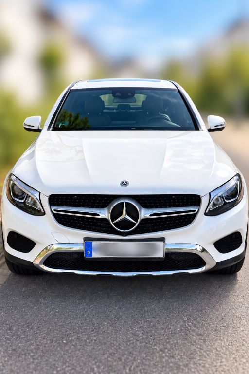 Image of Mercedes-Benz GLC 250