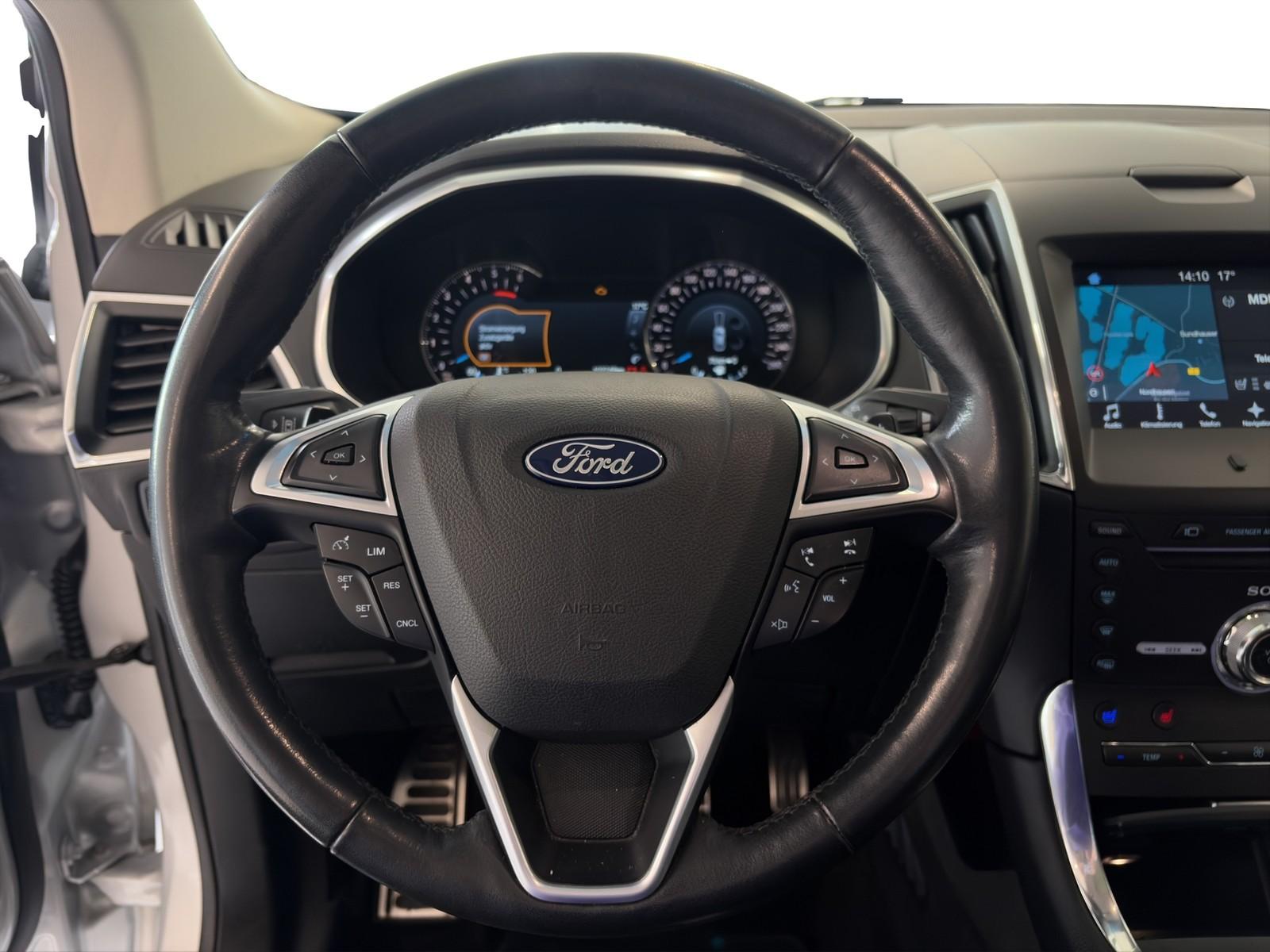 Ford Edge ST-Line 4x4 +AHK+LED+PANORAMA+KLIMA+LM+ZV++