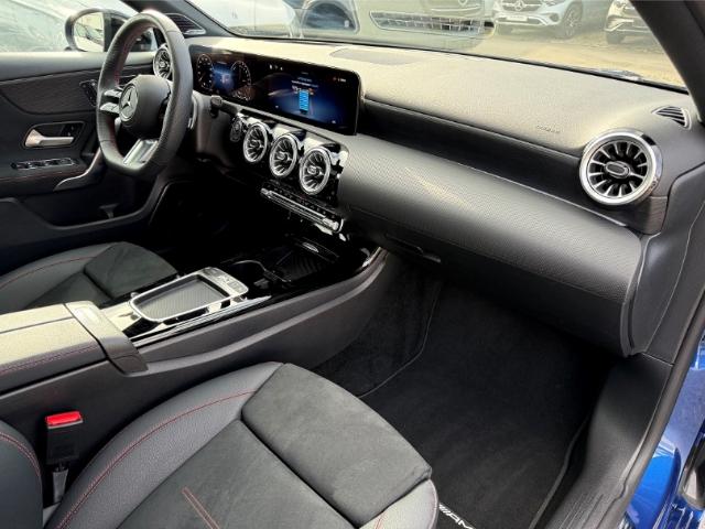Mercedes-Benz A 250 e AMG Line Premium+ Night Fahrassistenz