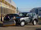 Lada Taiga 4x4 Winterdienst Schiebeschild AHK - Lada Taiga: Allradantrieb