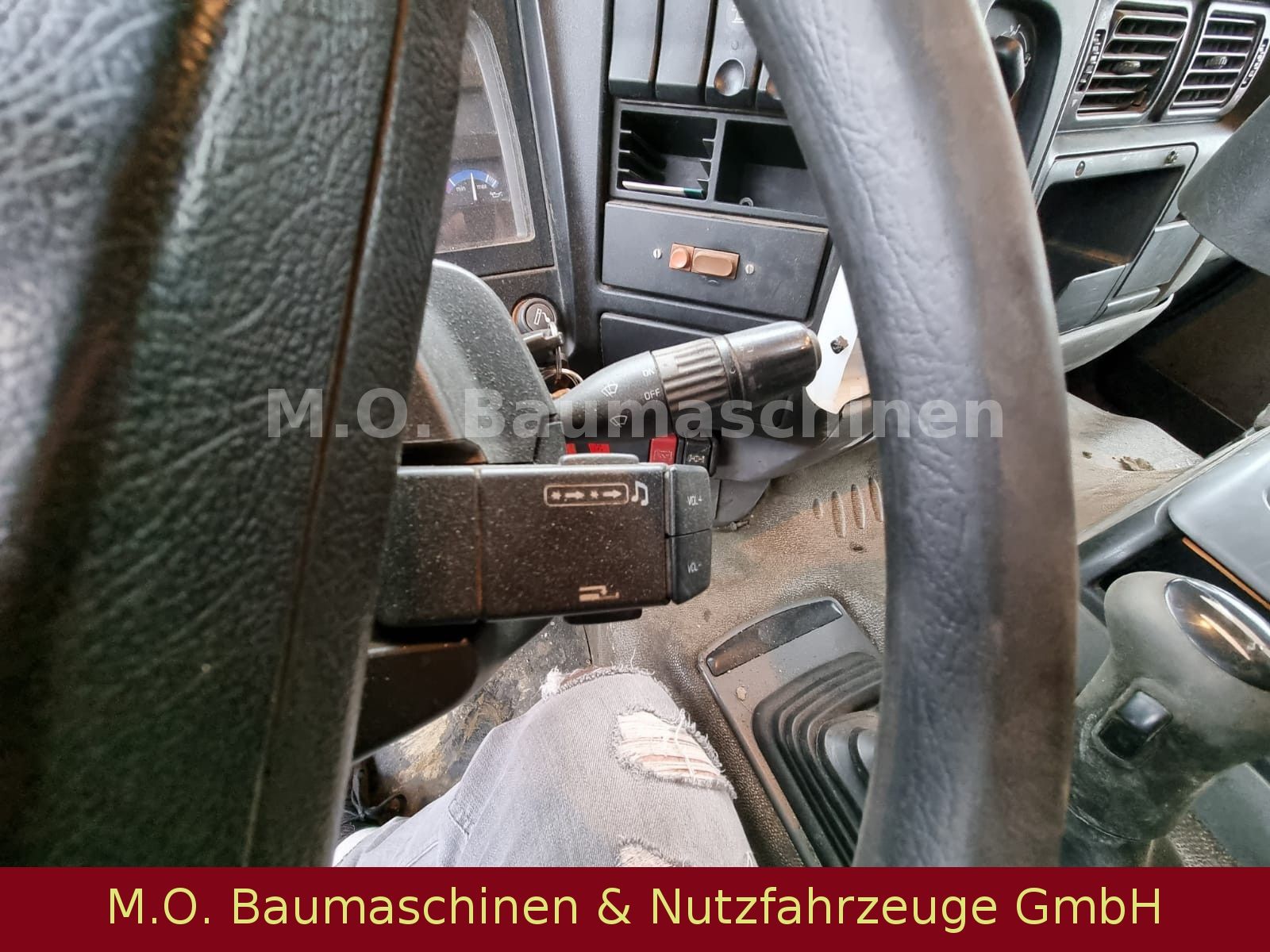 Fahrzeugabbildung Renault Premium 370 dci / Asphalt-Bitumen-Sprayer / 6x2