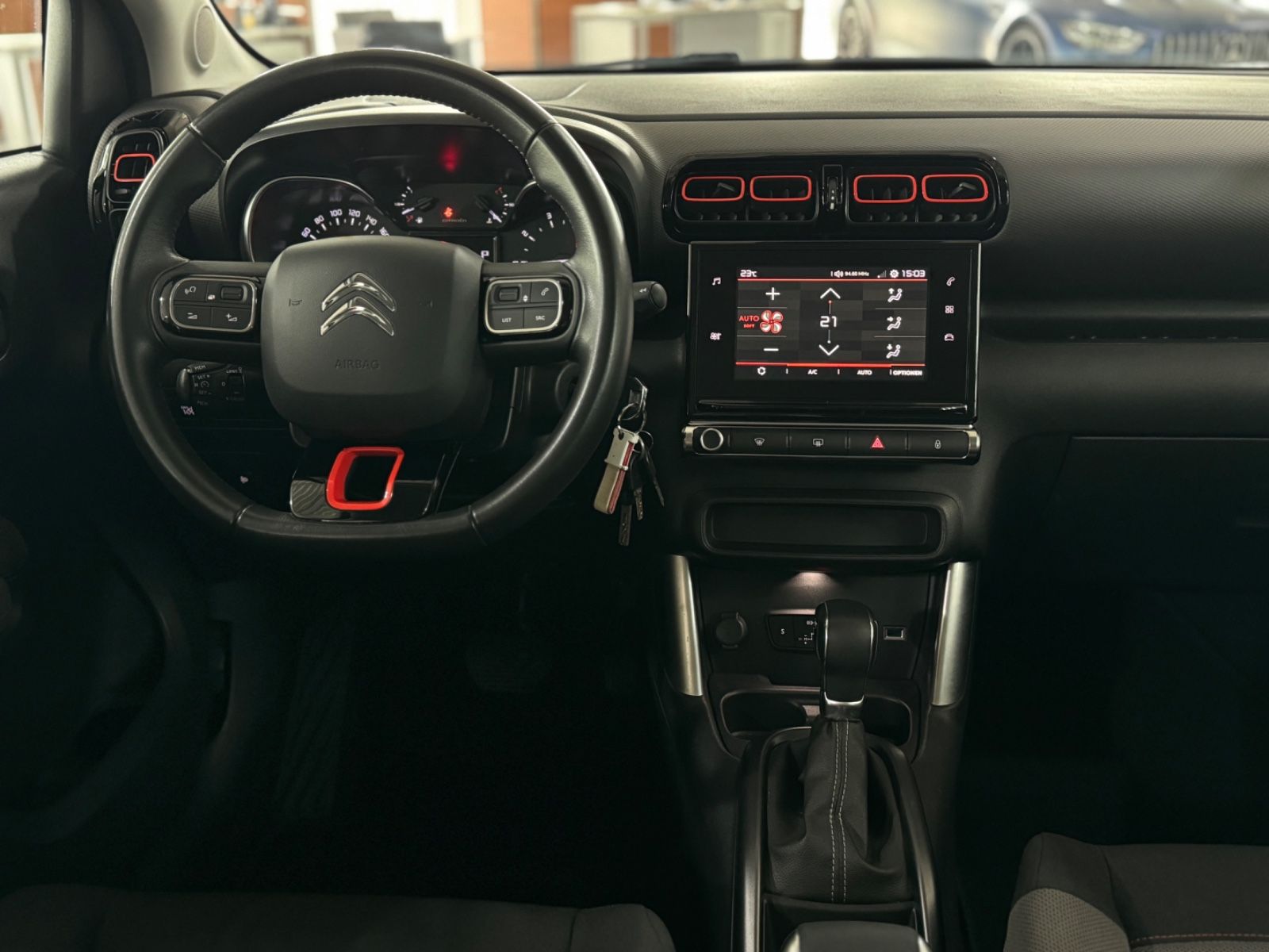 Fahrzeugabbildung Citroën C3 Aircross Feel AHK PDC SHZ Tempomat