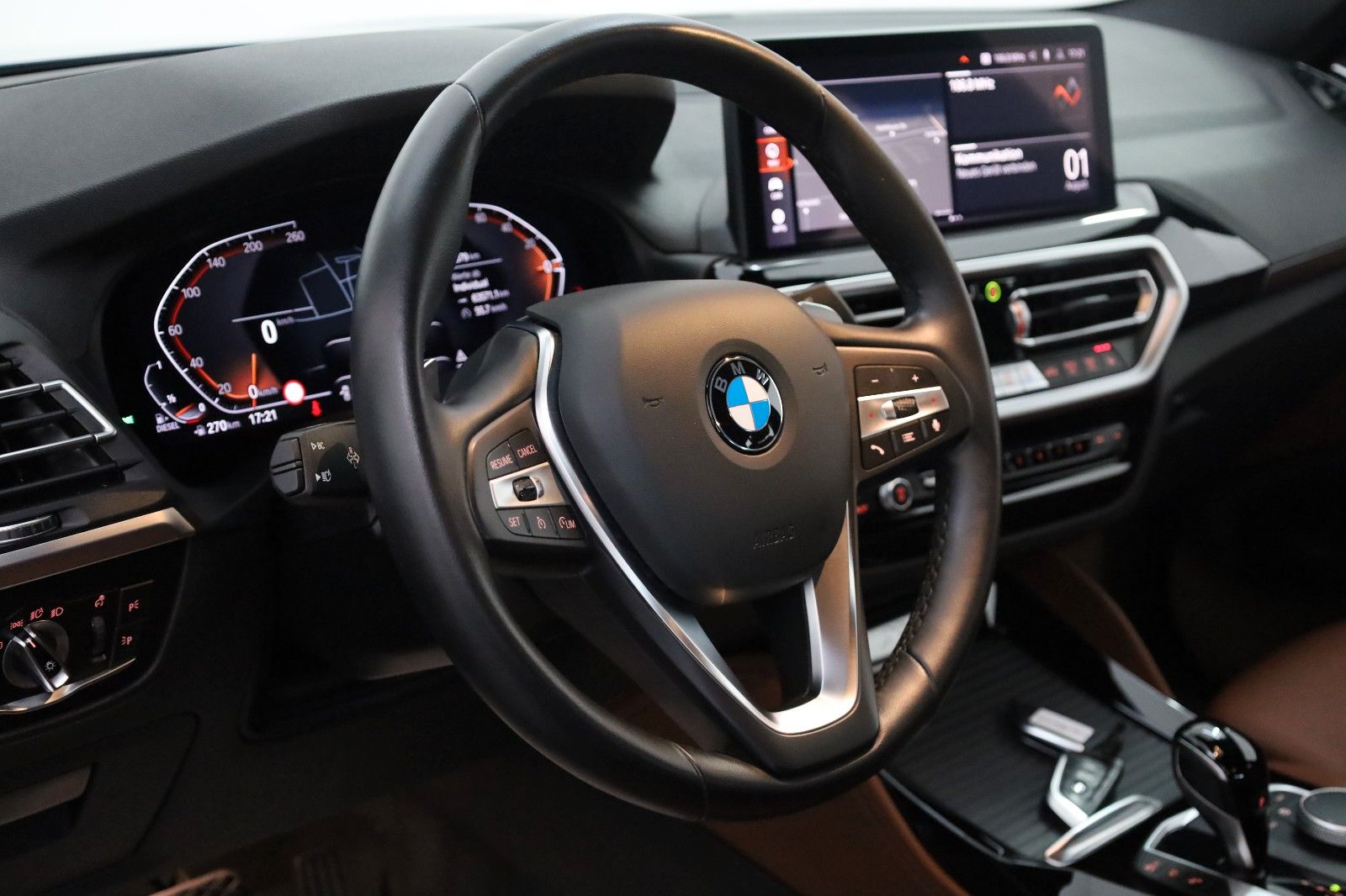 Fahrzeugabbildung BMW X4 xDrive 20 d,Leder,Navi,LED,360Kamera,HUD