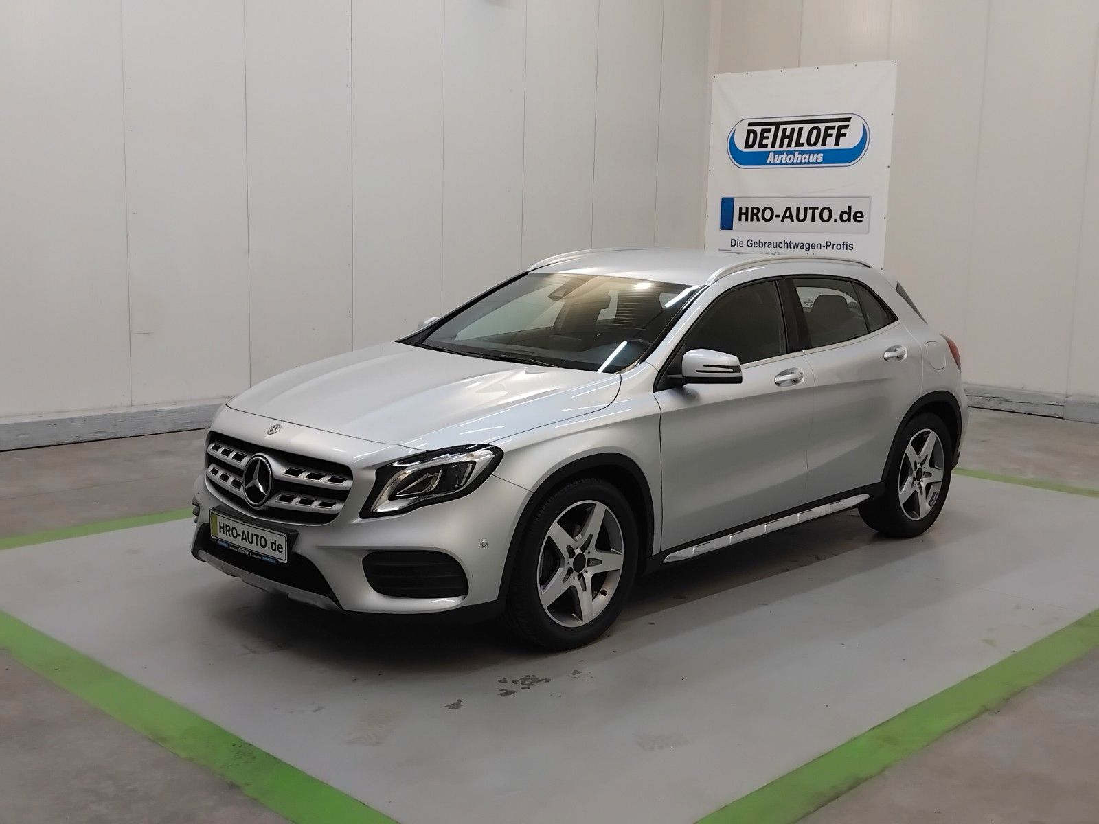 Mercedes-Benz GLA 200 (01/2020, Benzin)