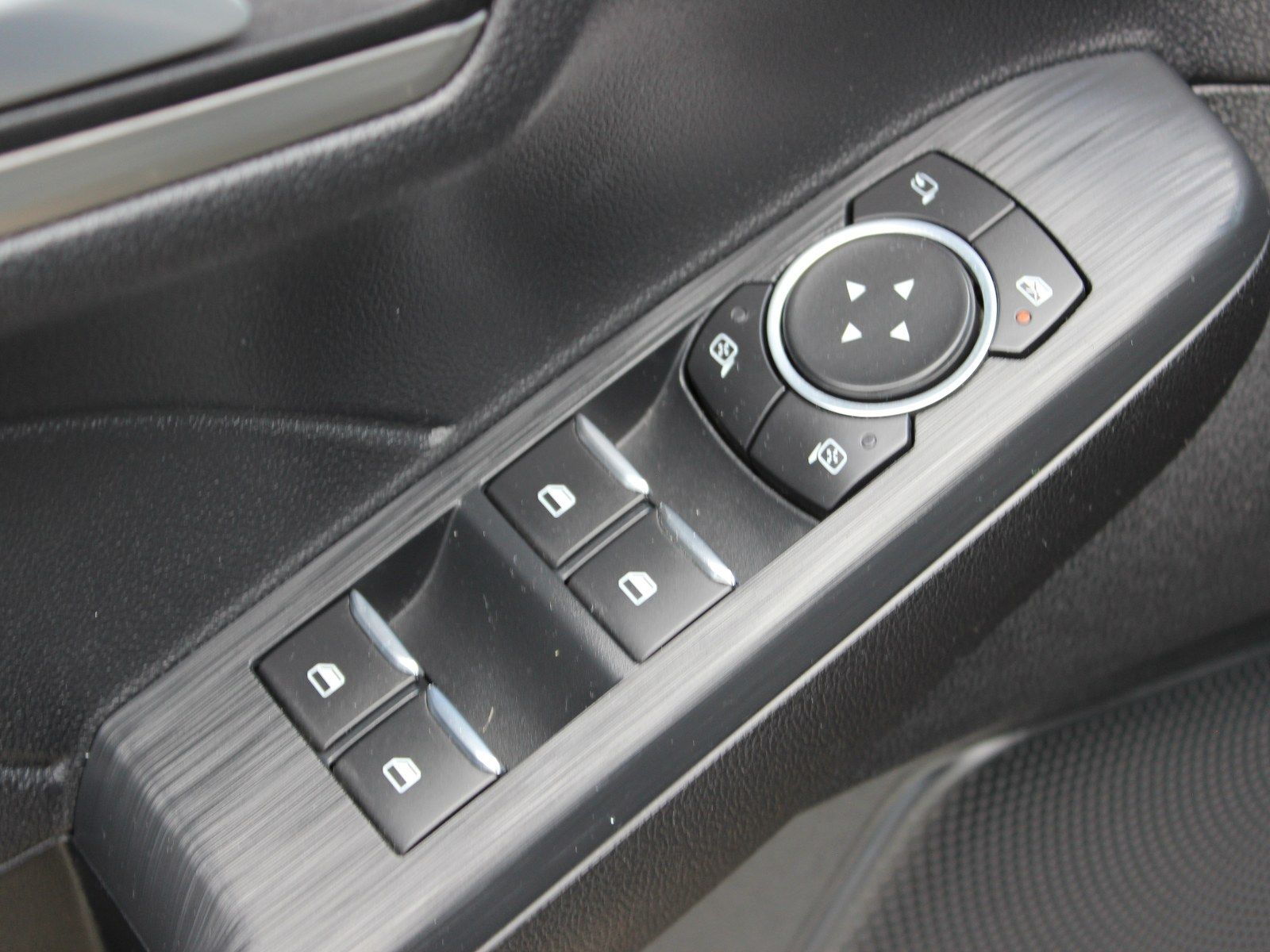 Fahrzeugabbildung Ford Kuga Plug-In Hybrid Titanium X 2,5 Duratec