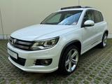 Volkswagen Tiguan 2.0 TSI 4M 2x R-Line Pano Navi Xenon - VW Tiguan Gebrauchtwagen in München