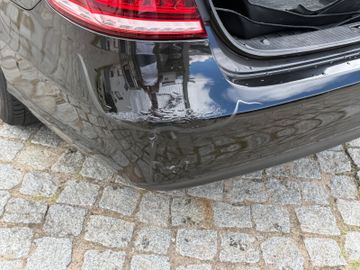 Mercedes E 200 - 12