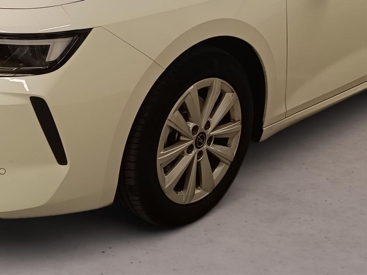 Fahrzeugabbildung Opel Astra L Lim. 1.2 Turbo Edition