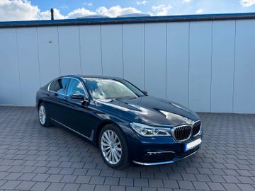 BMW 740 - 5