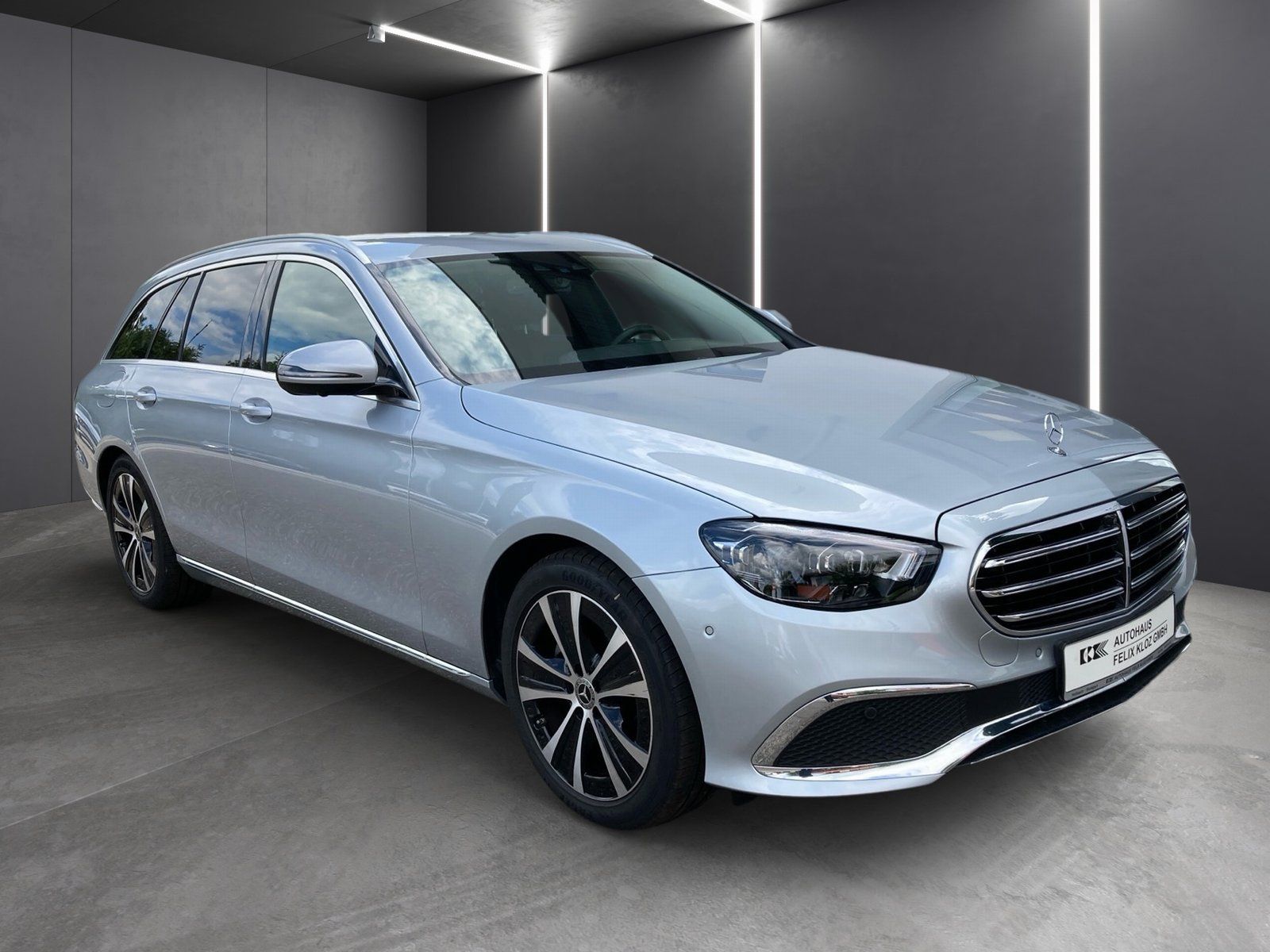 Fahrzeugabbildung Mercedes-Benz E 200 T Exclusive*Standheizung*360*MultiBeam*HUD