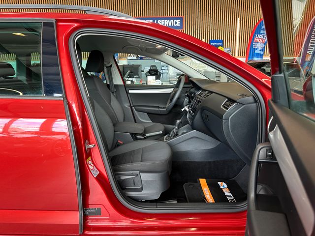 Skoda Octavia Combi Ambition 4x4 *ACC*PDC*