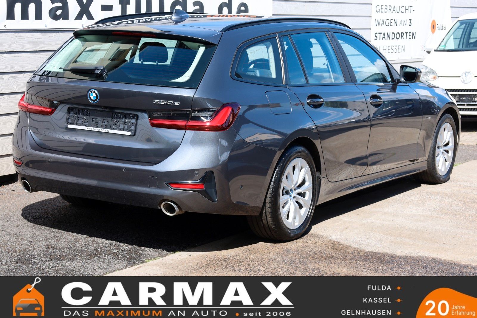 Fahrzeugabbildung BMW 330 e Advantage Touring,Navi,LED,Kamera,Carplay