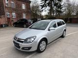 Opel Astra H 1.9 D Caravan Edition/AHK/Tüv 01/2028 - Opel Astra aus 2005: Kombi