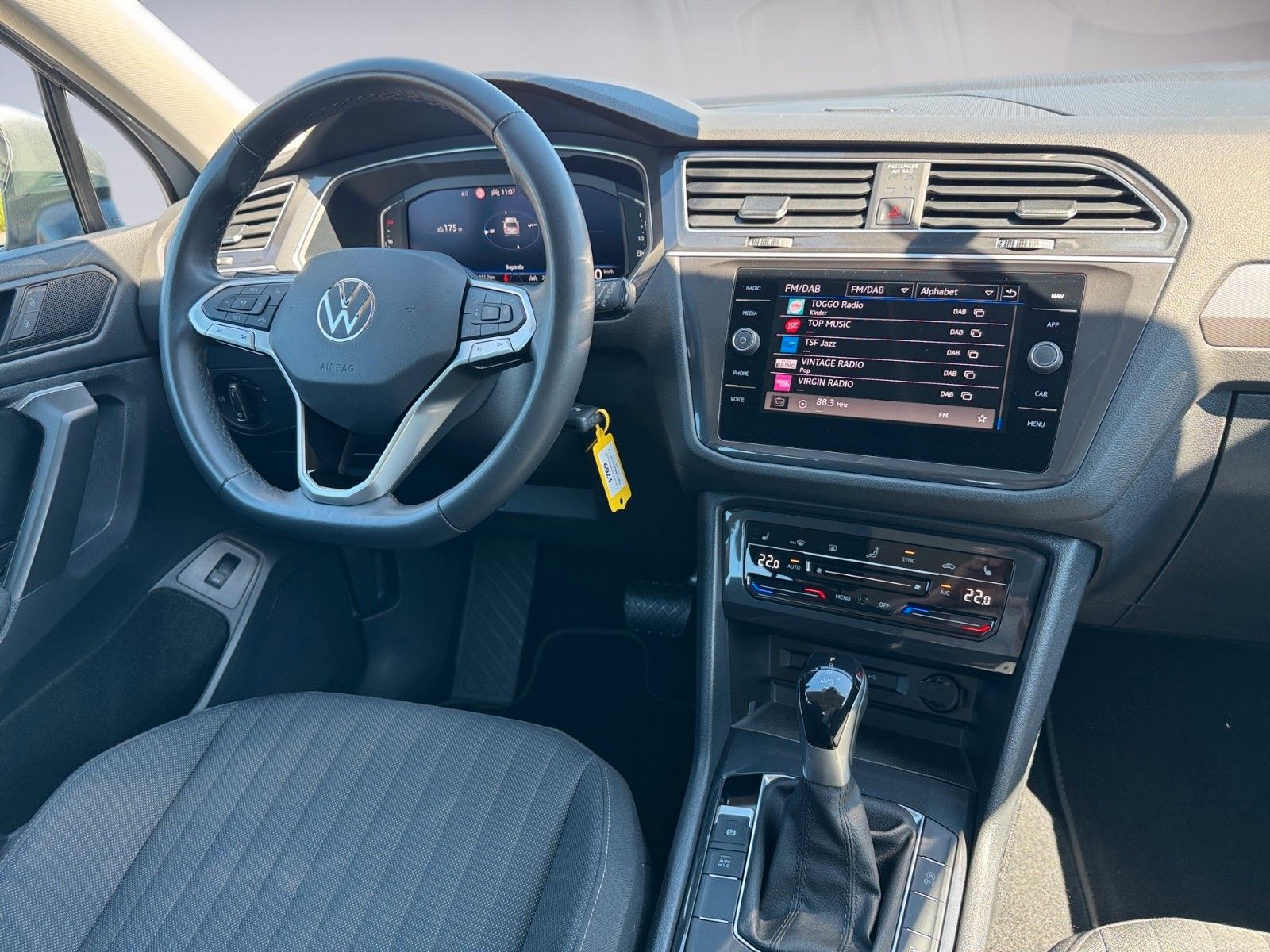 Fahrzeugabbildung Volkswagen Tiguan Allspace Life 1.5 TSI