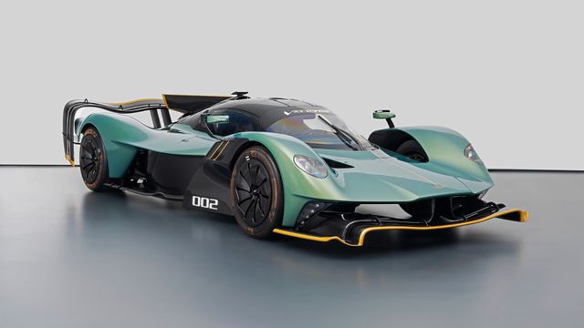 Aston Martin Valkyrie AMR Pro