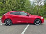 Mazda 3 2.0 SKYACTIV-G 120 Signature+  - rote Mazda 3
