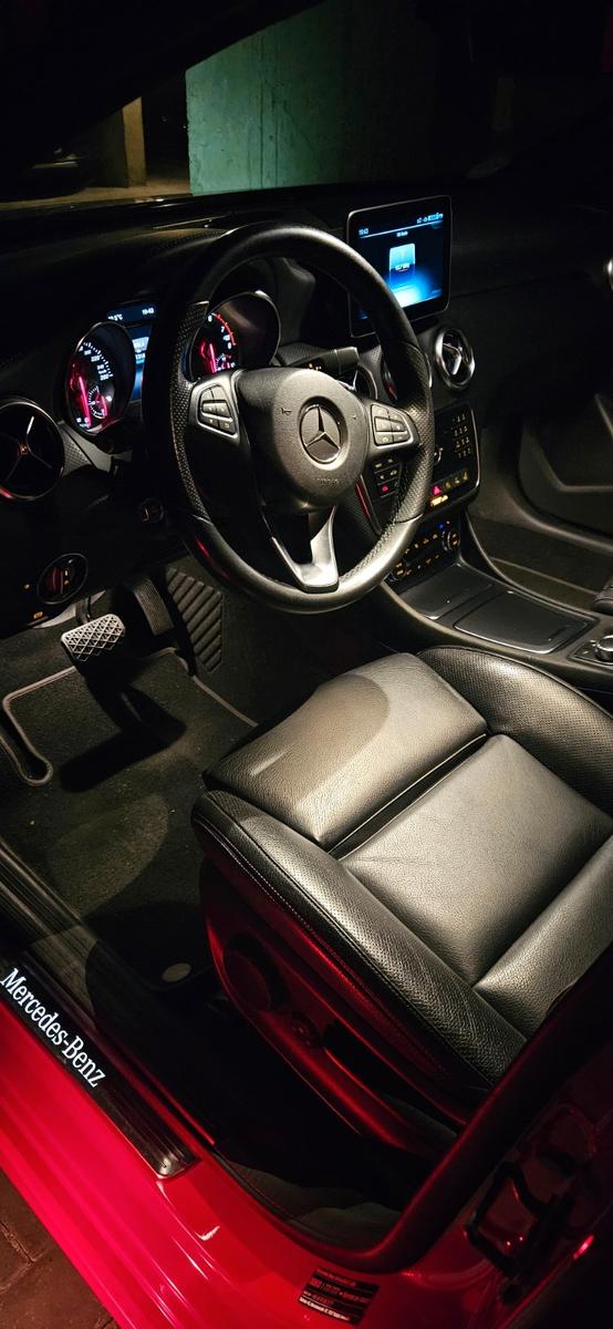 Mercedes-Benz A 250 4MATIC DCT Urban